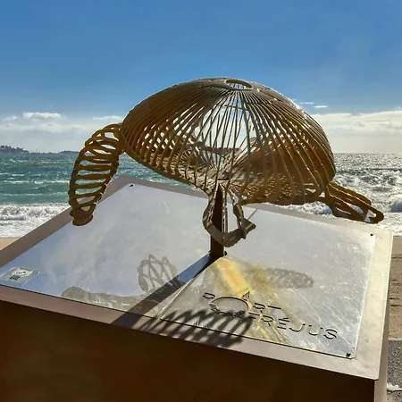 Les Rives Latines-3 By Interhome