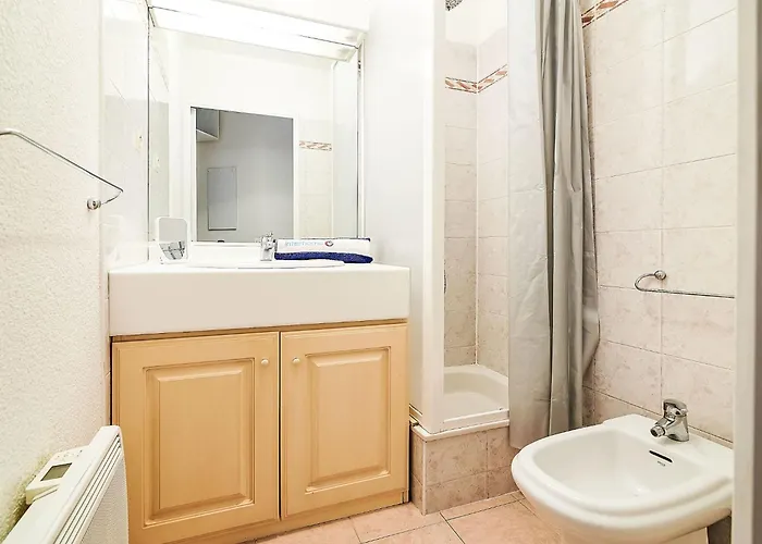 Les Rives Latines-3 By Interhome 아파트